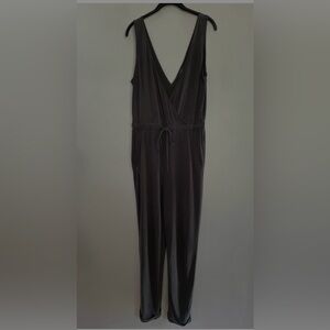 Forever 21 Black Jersey Jumsuit Low V Size S.
Lightweight, soft & comfortable